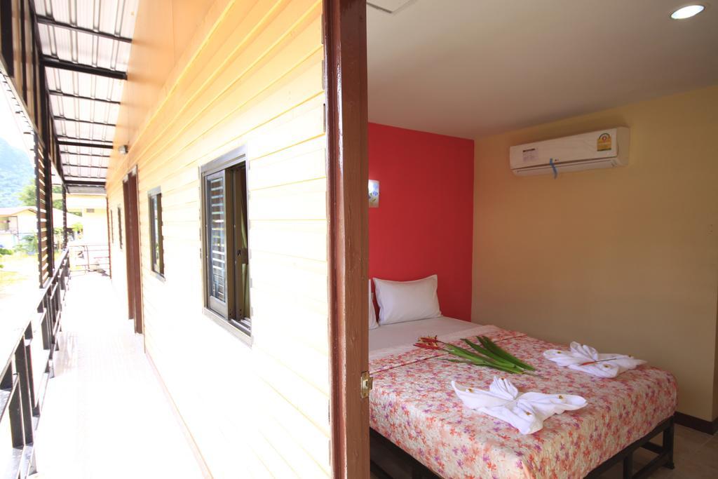 Pongpan House Phi Phi Apartamento Exterior foto