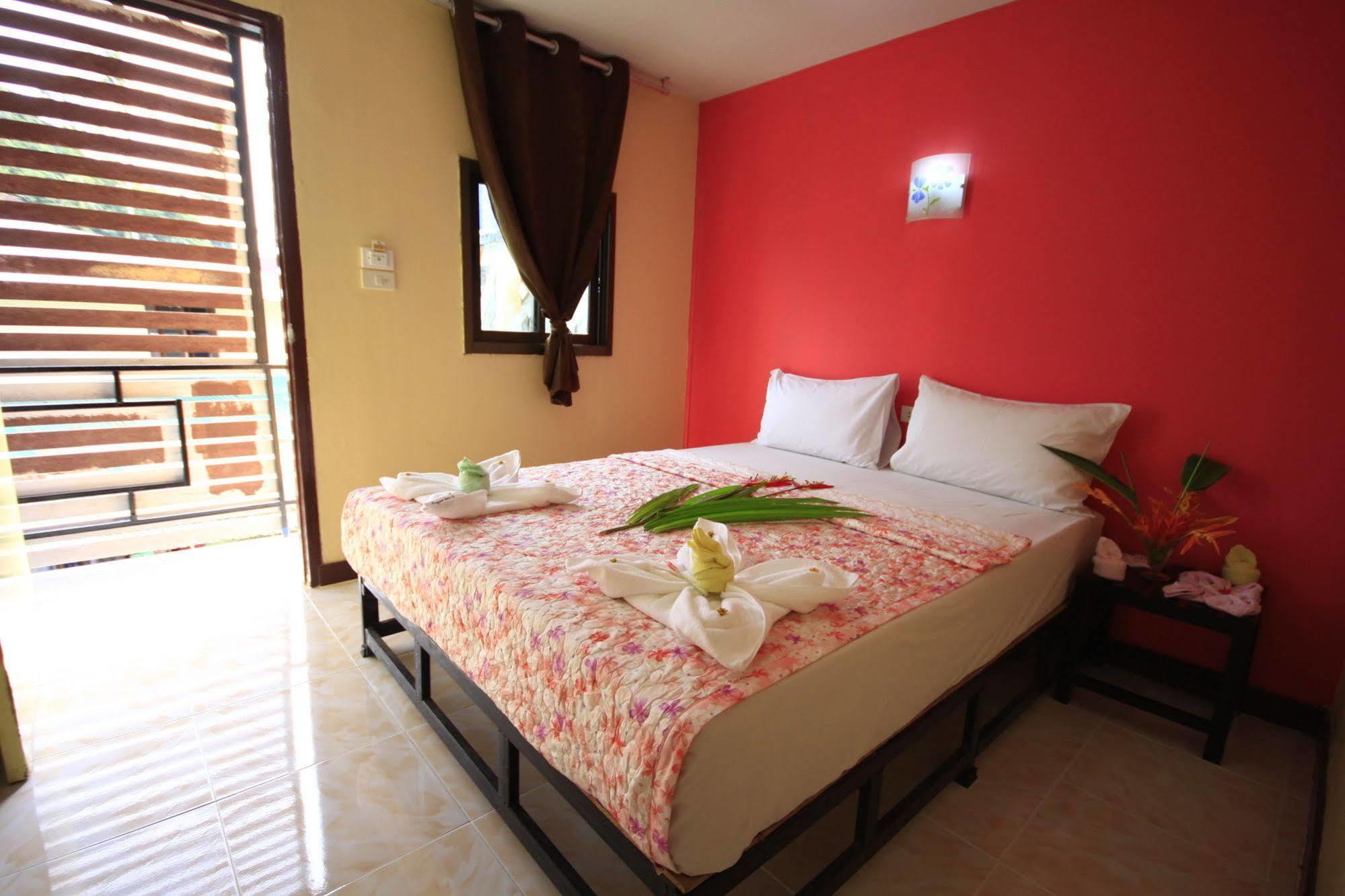 Pongpan House Phi Phi Apartamento Exterior foto