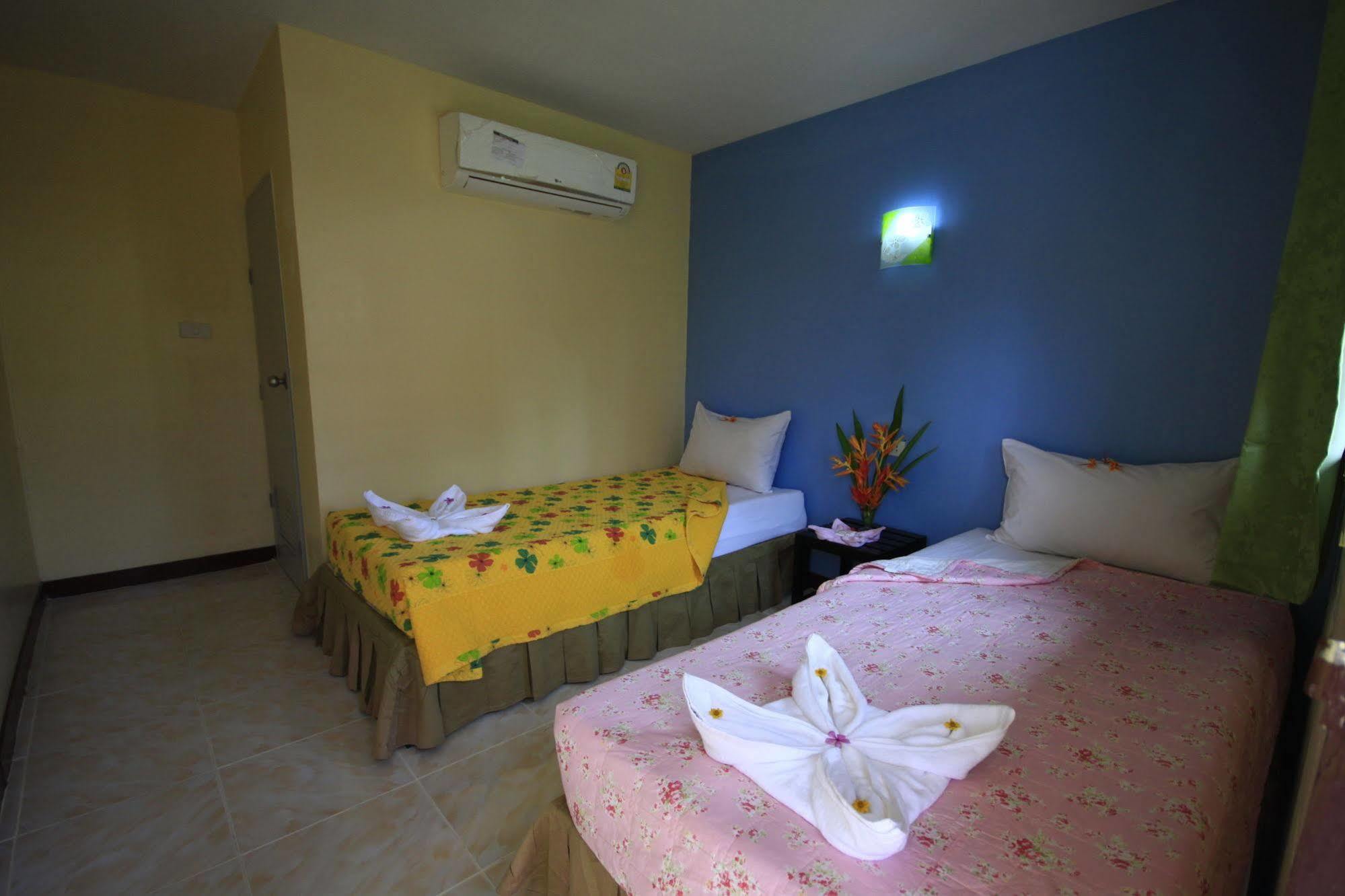 Pongpan House Phi Phi Apartamento Exterior foto